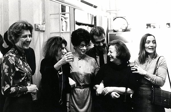 Zuzana Ruzickova (au centre) avec de gauche à droite : Laurence Boulay, Elisabeth Chojnacka, Robert Veyron-Lacroix, Huguette Dreyfus, et Anne-Marie Beckensteiner